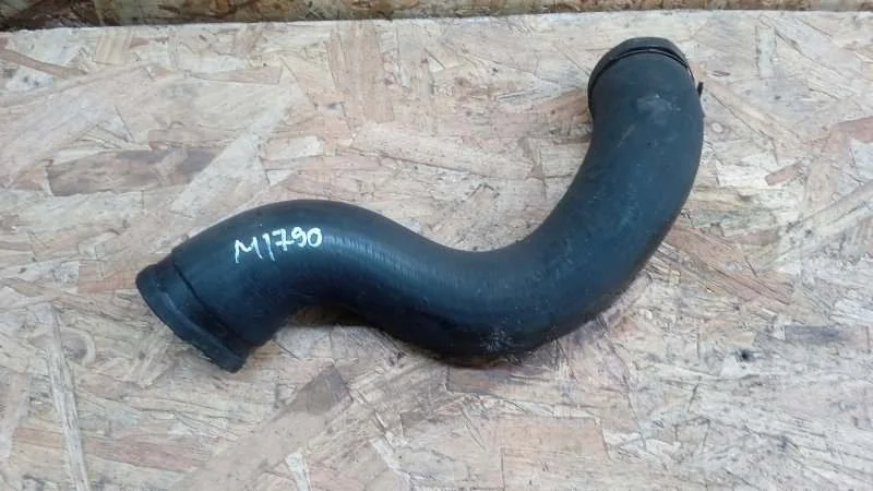 Патрубок интеркулера Nissan Pathfinder 2005-2014 R51