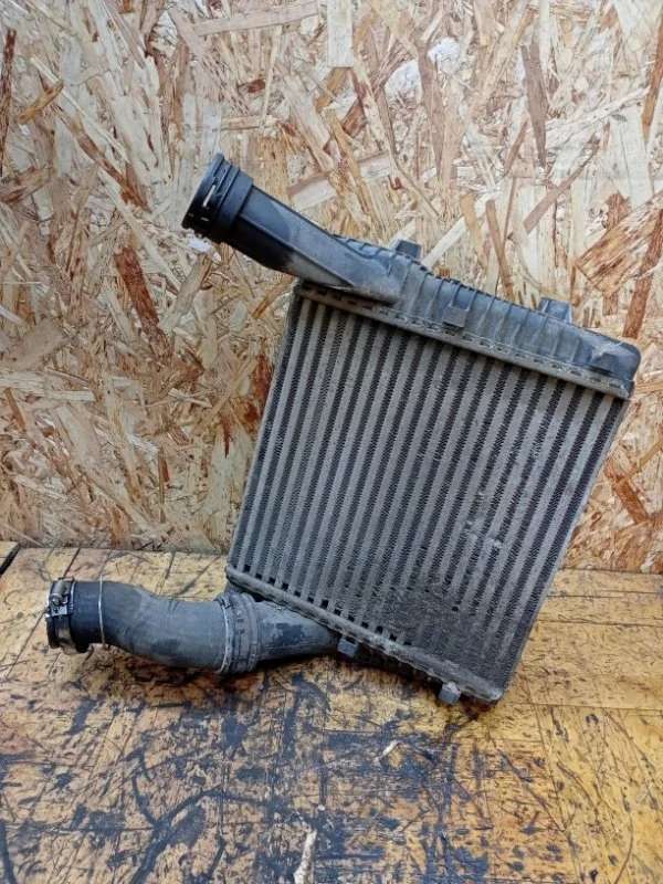 Иинтеркулер Audi Q7 2005-2015 4L