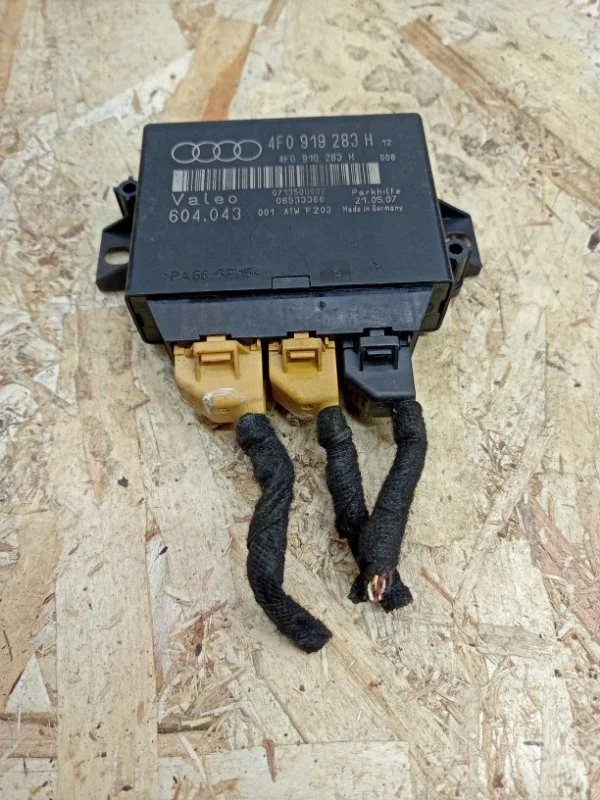 Блок управления парктрониками Audi Q7 2005-2015 4L