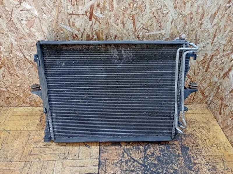 Радиатор основной Audi Q7 2005-2015 4L