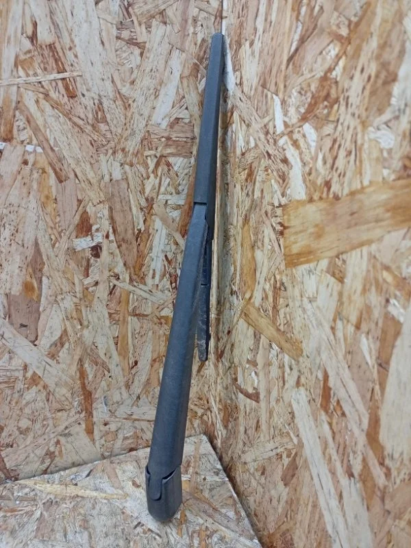 Поводок стеклоочистителя Mazda 6 2002-2007 GG