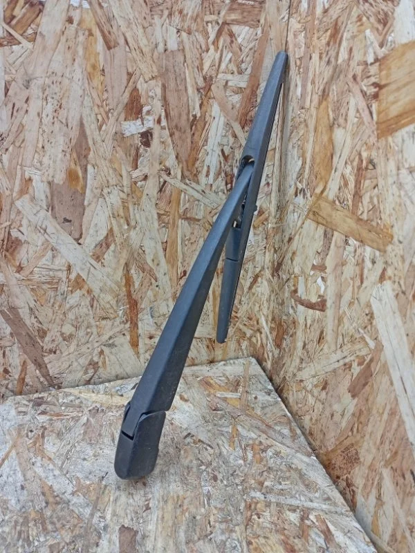 Поводок стеклоочистителя Mitsubishi ASX 2010-2019