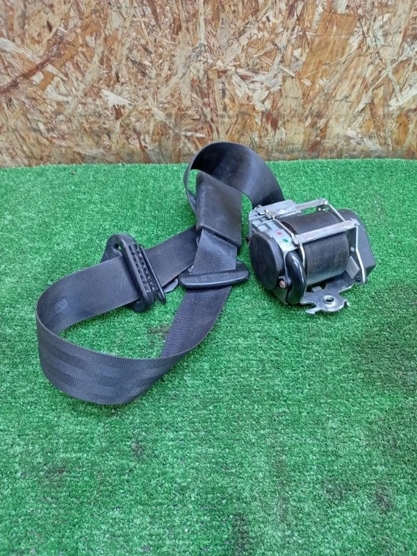 Ремень безопасности пиропатроном Renault Megane 3 2009-2016