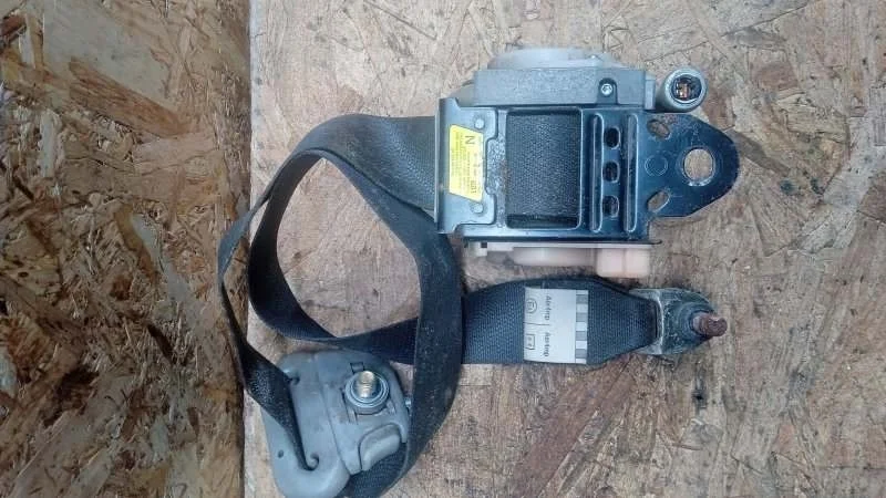 Ремень безопасности пиропатроном Mitsubishi Lancer 9 2003-2008