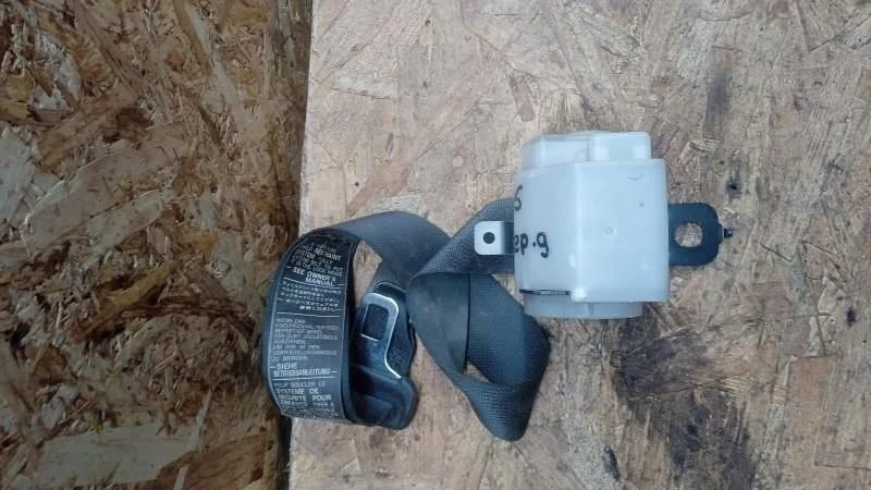 Ремень безопасности Mitsubishi Lancer 9 2003-2008