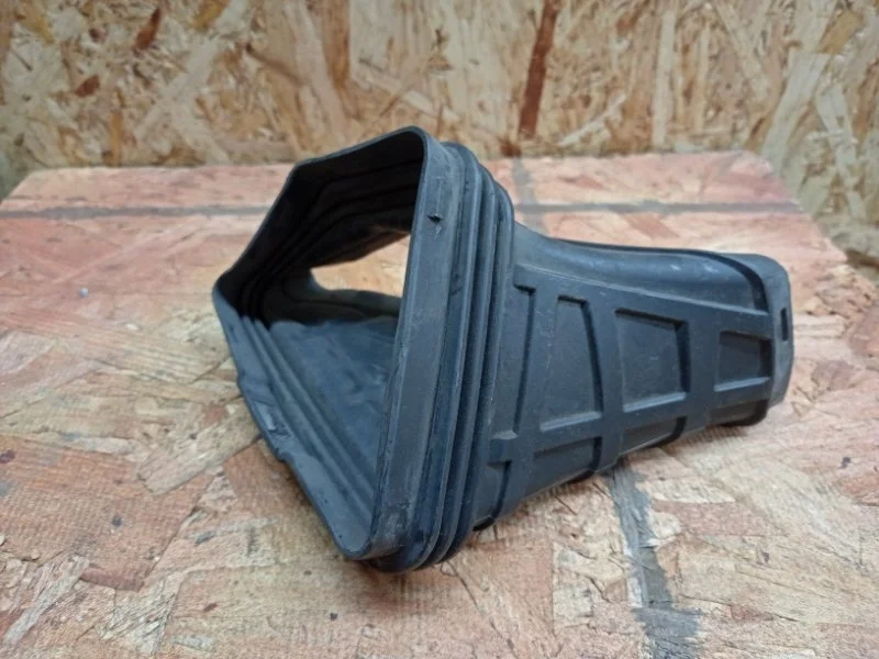 Воздуховод Audi Q5 2008-2017 8R