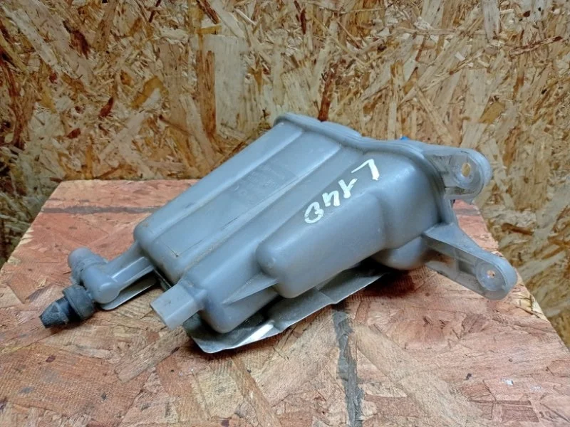 Бачок расширительный Audi Q5 2008-2017 8R