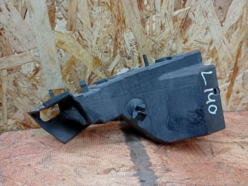 Кронштейн бампера Audi Q5 2008-2017 8R