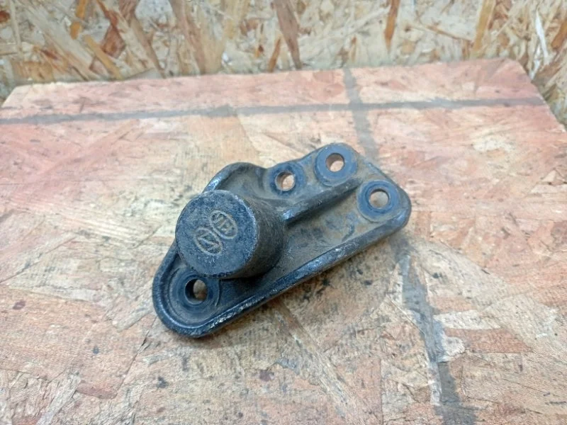 Кронштейн двигателя Kia ceed 2012-2018