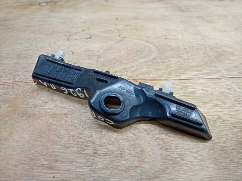 Кронштейн крыла Kia Sorento 2009-2020 XM