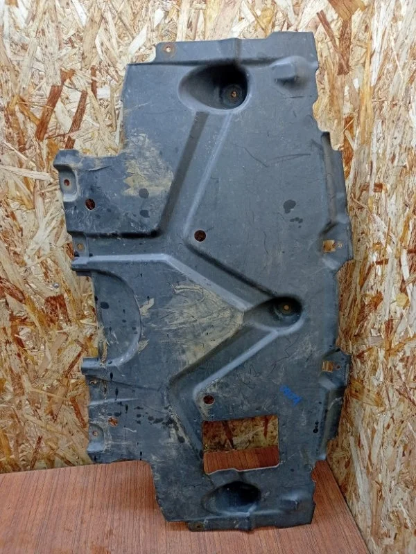 Пыльник двигателя Mercedes-Benz -Class W164