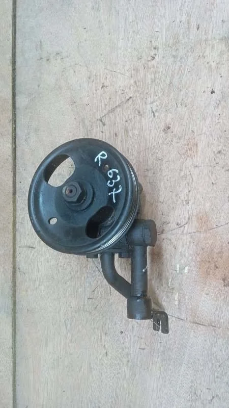 Насос гидроусилителя руля Nissan Navara 2005-2015 (D40)