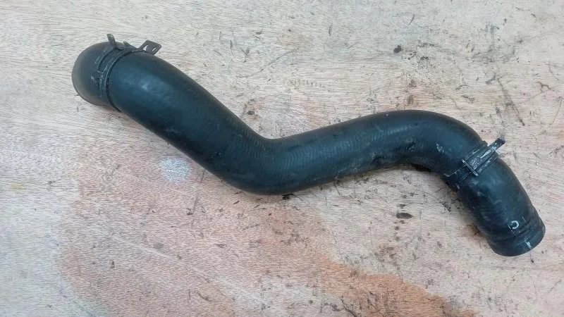 Патрубок радиатора верхний Nissan Navara 2005-2015 (D40)