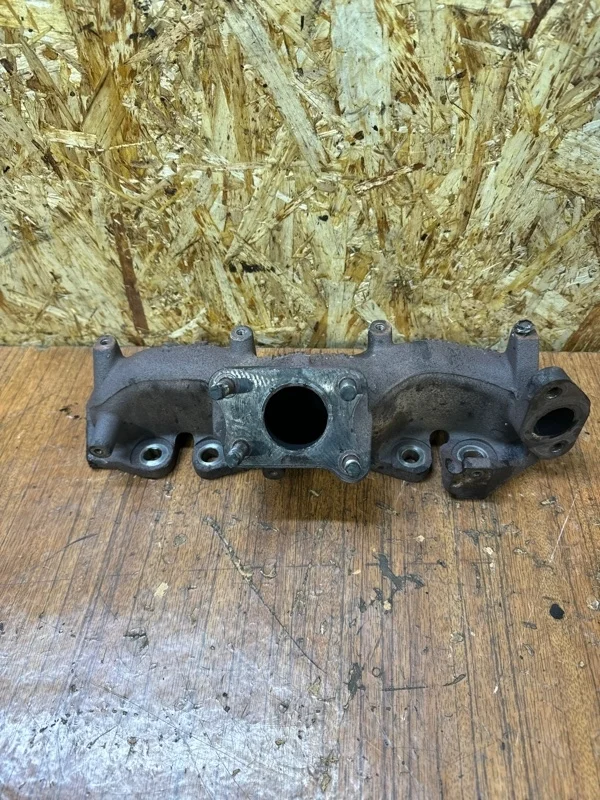 Коллектор выпускной Nissan Navara 2005-2015 D40