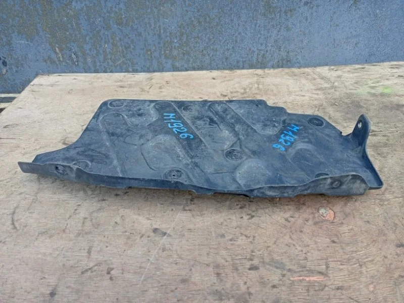 Пыльник двигателя Kia Sorento 2009-2020 XM