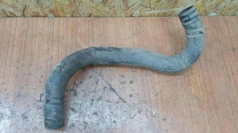 Патрубок радиатора нижний Mitsubishi L200 2006-2016 (KB)