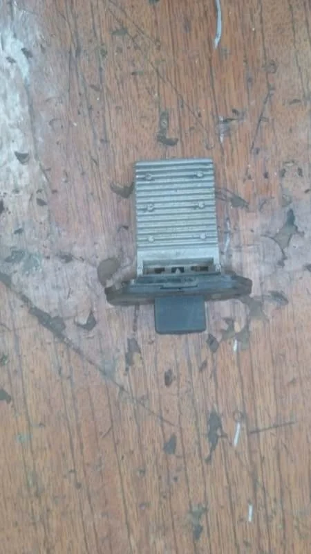 Резистор отопителя Chevrolet Aveo 2003-2008 Т200