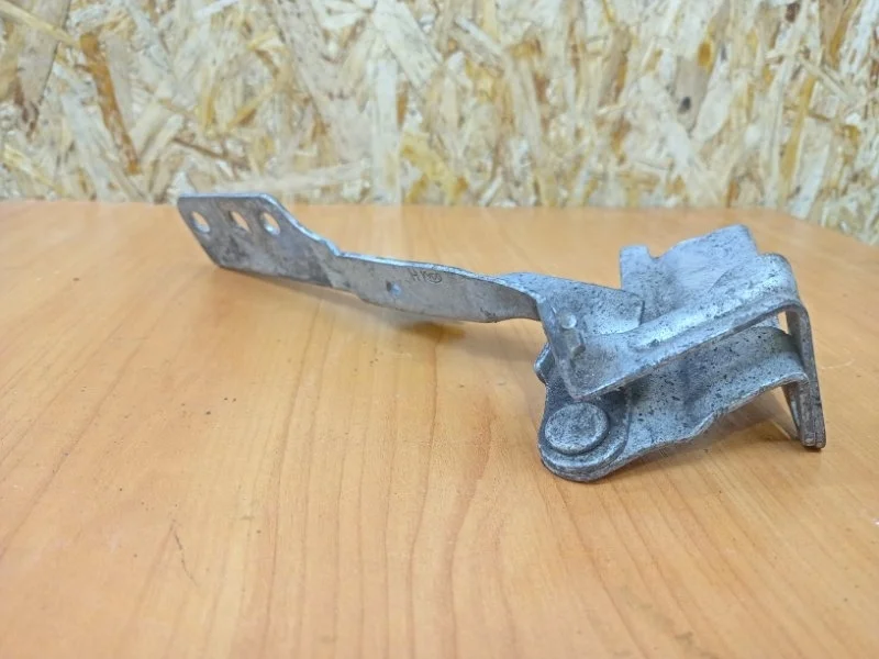 Петля капота Kia Sorento 2003-2009 (JC)