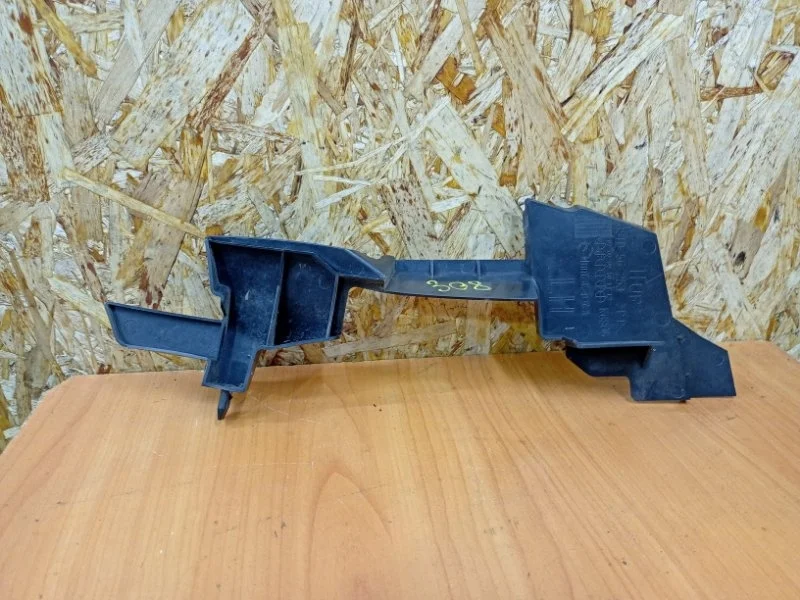 Дефлектор радиатора Mazda 6 2007-2012 GH