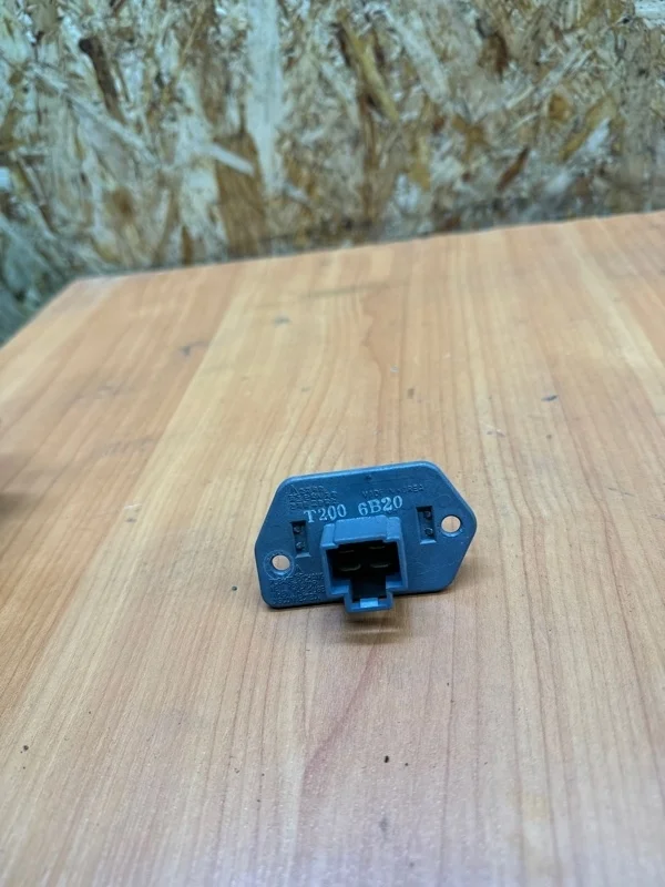 Резистор отопителя Chevrolet Aveo 2005-2011 T200/T255