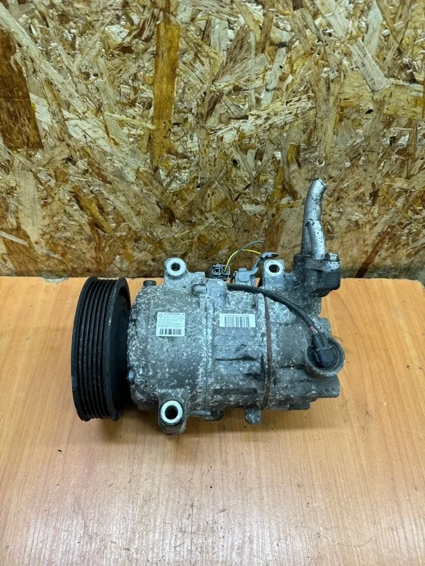 Компрессор кондиционера Renault Megane 3 2009-2016