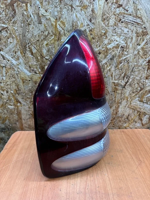 Фонарь Toyota Land Cruiser 2002-2009 120 Prado