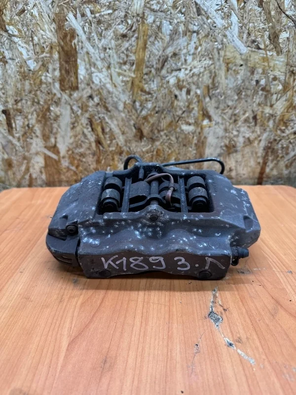 Суппорт тормозной Audi Q7 2005-2015 4L