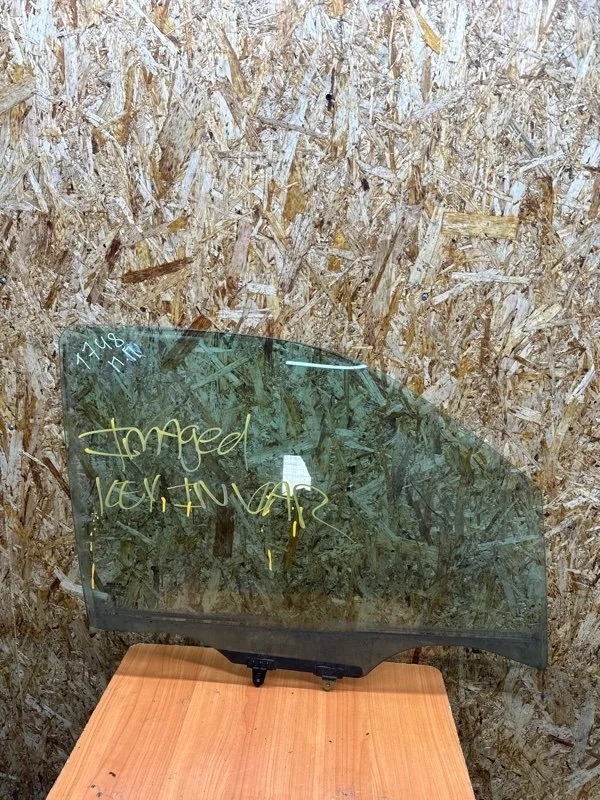 Стекло двери Nissan Pathfinder 2005-2014 R51