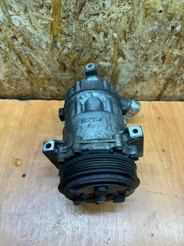 Компрессор кондиционера Opel Astra 2004-2015 H