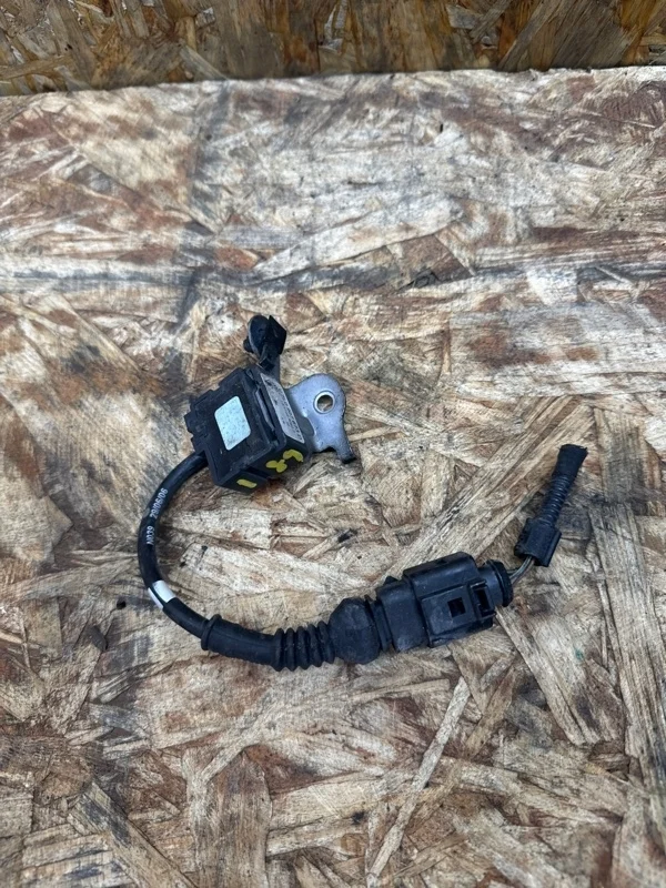 Датчик ускорения Audi Q7 2005-2015 4L