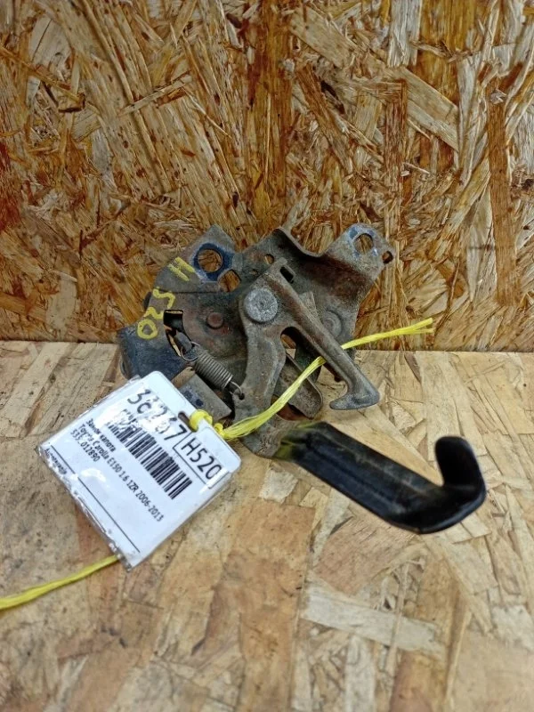 Замок капота Toyota Corolla 2006-2013 E150