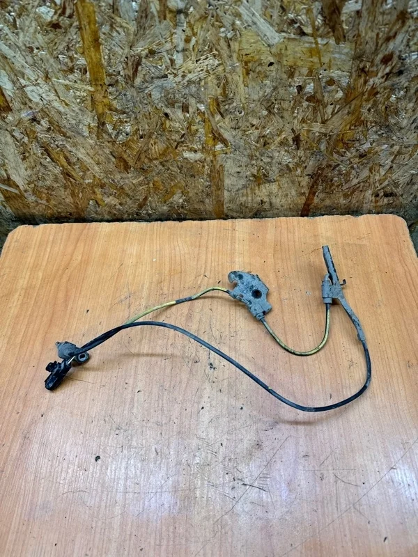 Датчик abs Toyota Corolla 2006-2013 E150