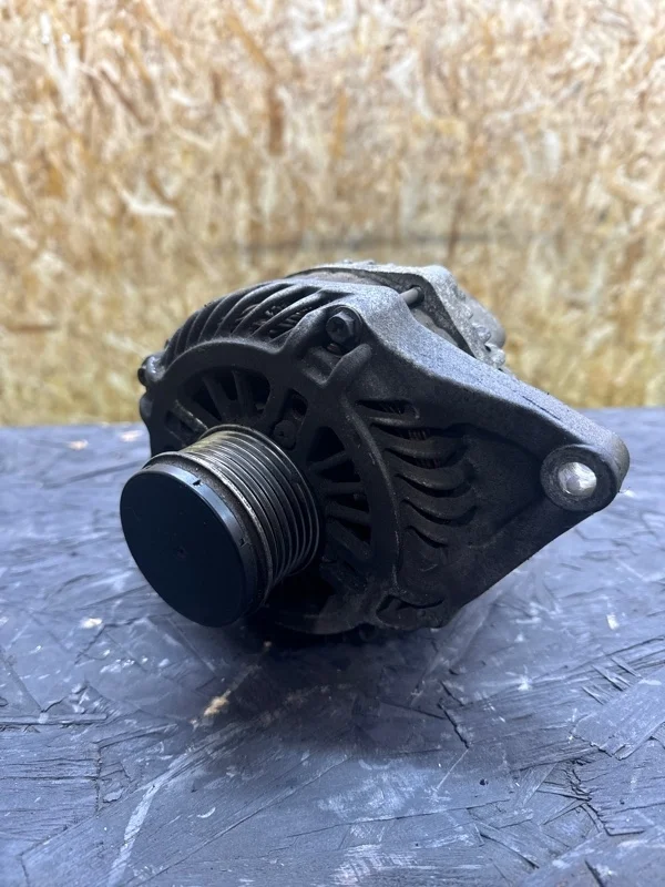 Генератор Mitsubishi Outlander 2006-2012