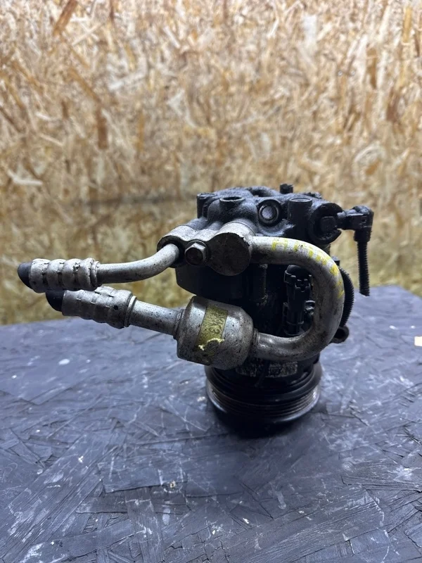 Компрессор кондиционера Opel Astra 2010-2017 J