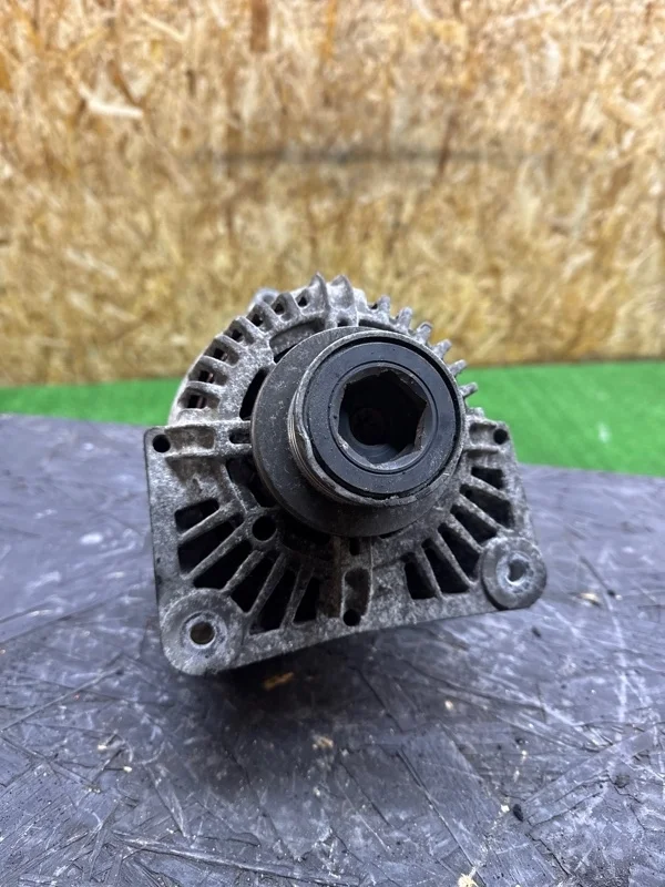 Генератор Renault Megane 2 2003-2009