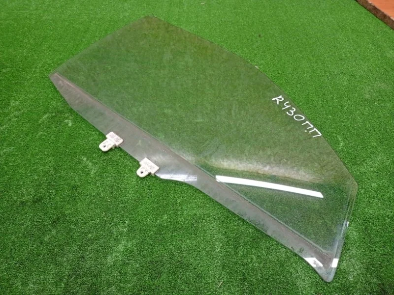 Стекло двери Nissan X-Trail 2001-2006 T30