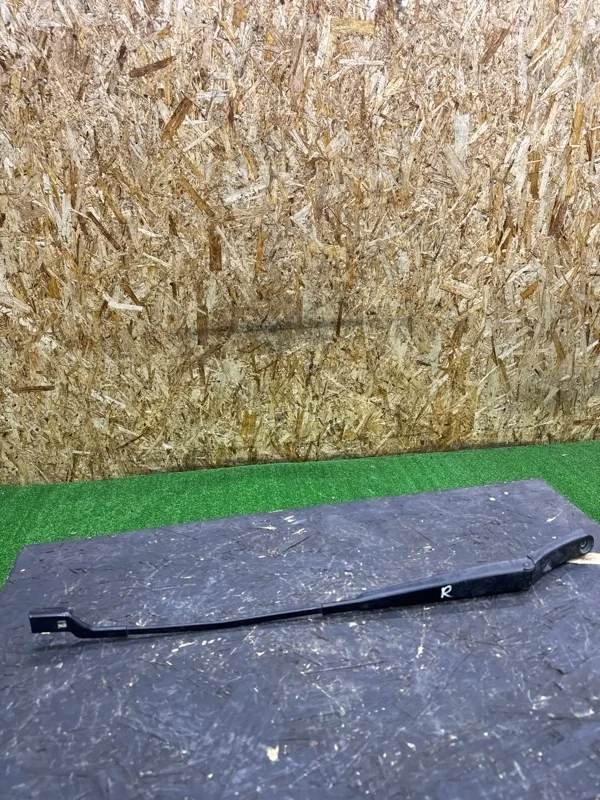 Поводок стеклоочистителя Volkswagen Passat 2005-2010 B6