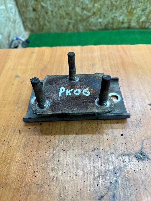 Опора кпп Nissan Pathfinder 2005-2014 R51