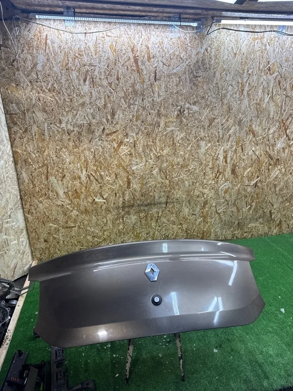 Крышка багажника Renault Logan 2014-2022