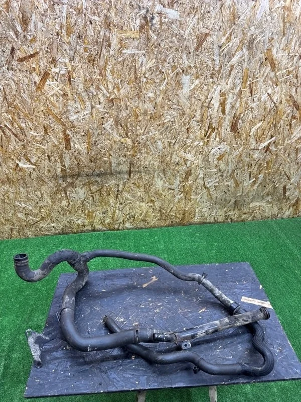 Патрубок системы охлаждения Renault Logan 2014-2022