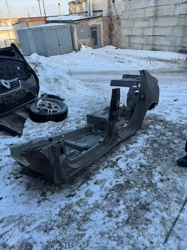 Кузовной элемент часть Renault Logan 2014-2022