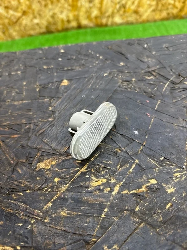 Повторитель крыло Renault Duster 2010-2019