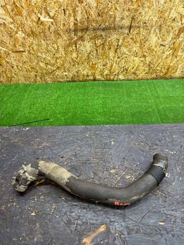 Патрубок радиатора верхний Renault Duster 2010-2019