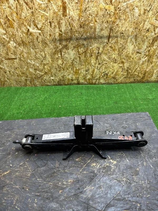 Домкрат Nissan X-Trail 2001-2006 T30