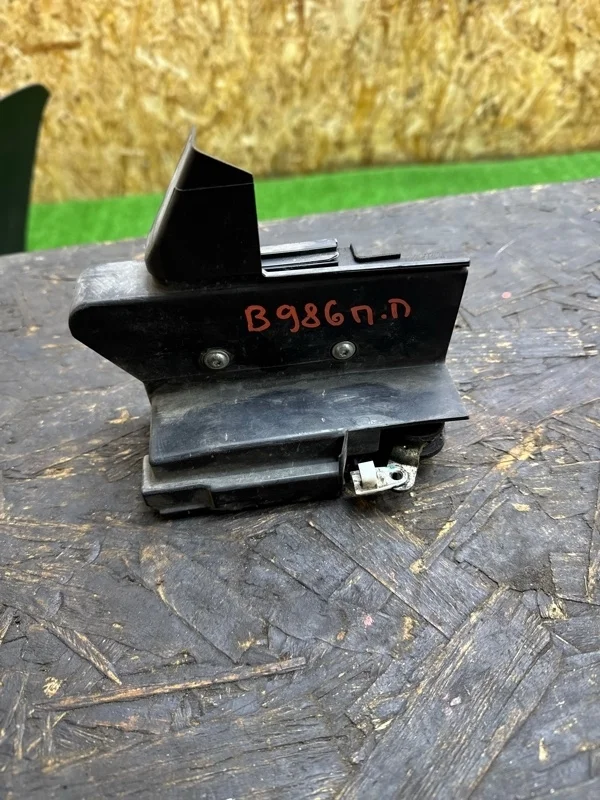 Замок двери Renault Logan 2014-2022