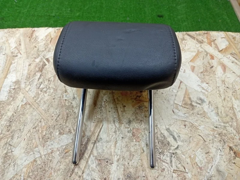 Подголовник Skoda Superb 2008-2015