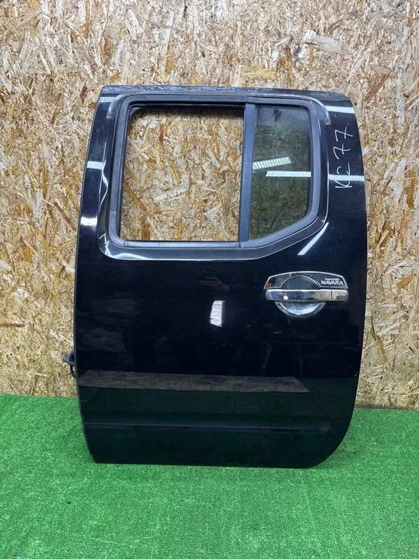 Дверь боковая Nissan Navara 2005-2014 D40