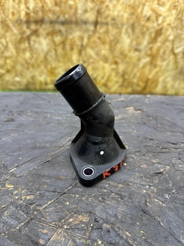 Корпус термостата Kia ceed 2007-2012