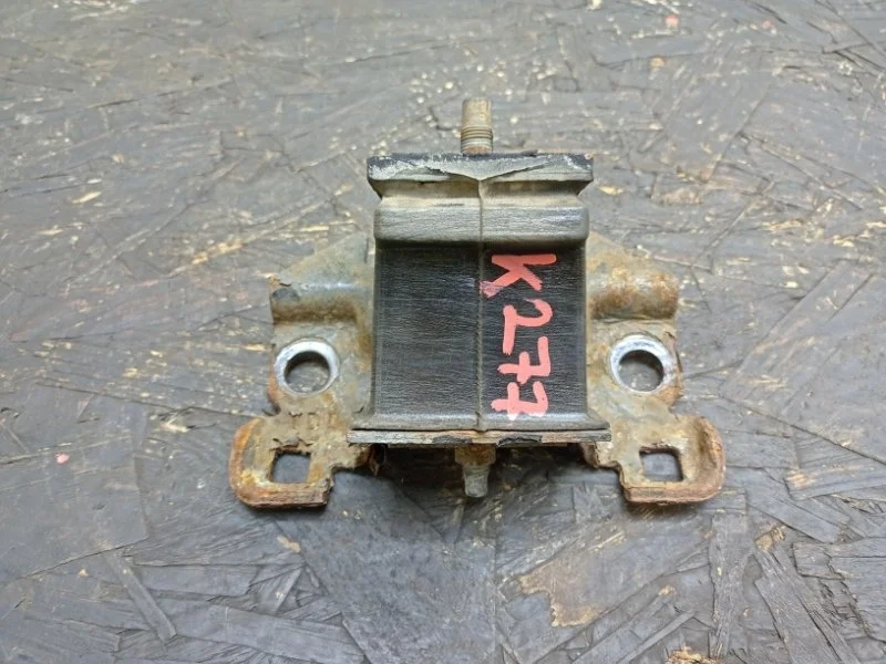 Подушка двигателя Nissan Navara 2005-2014 D40