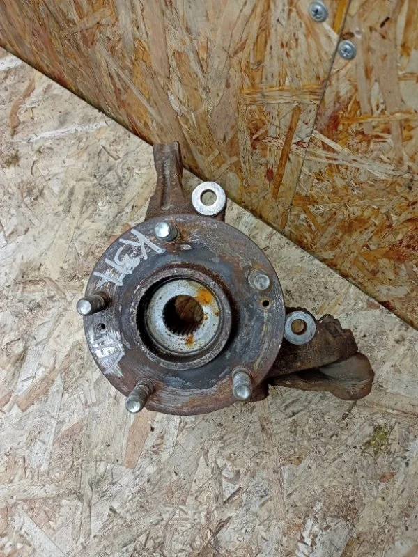 Кулак поворотный Kia ceed 2007-2012